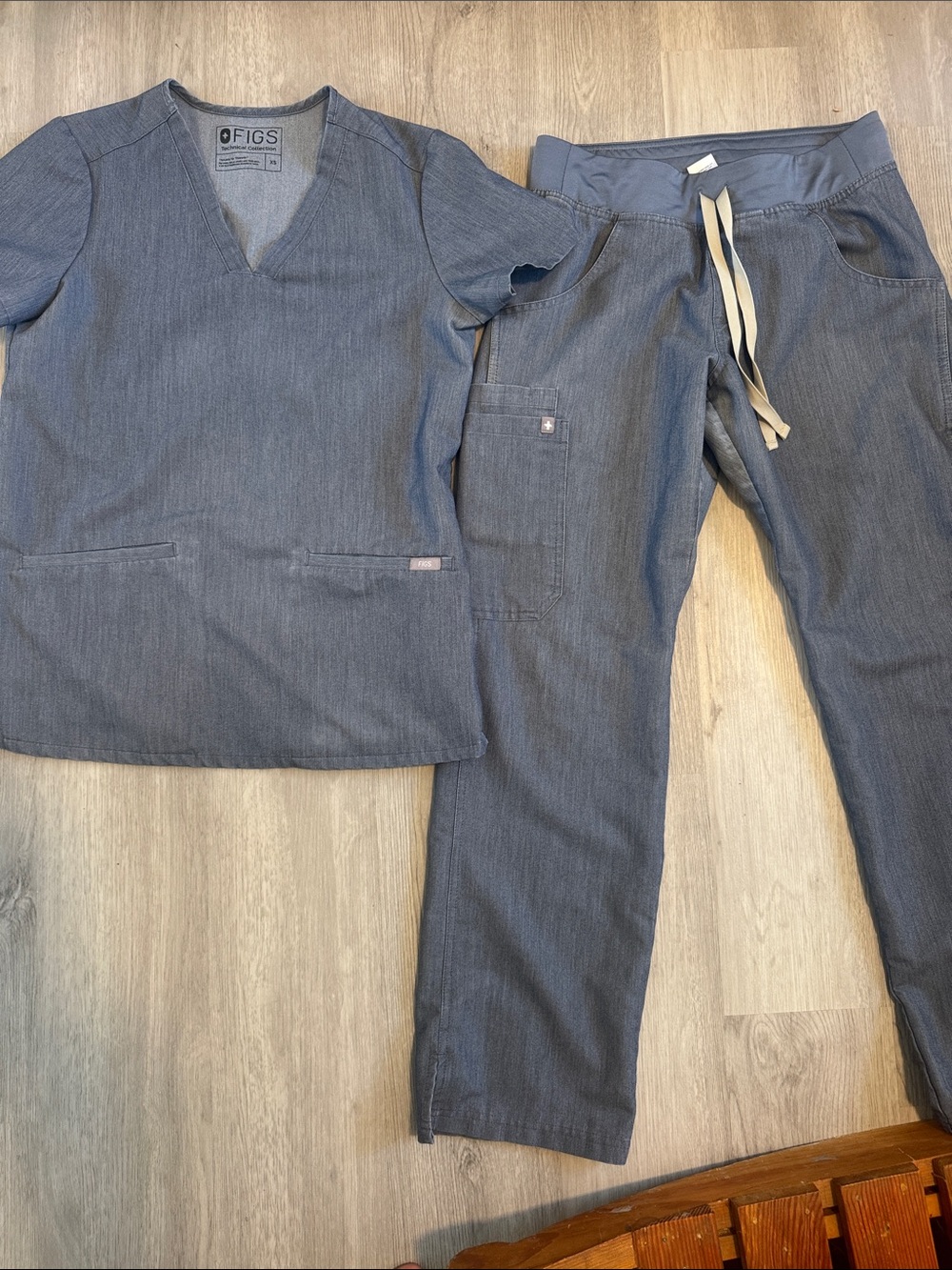 Figs Women's Denim-Style Scrub Top and Pants Set - Blue